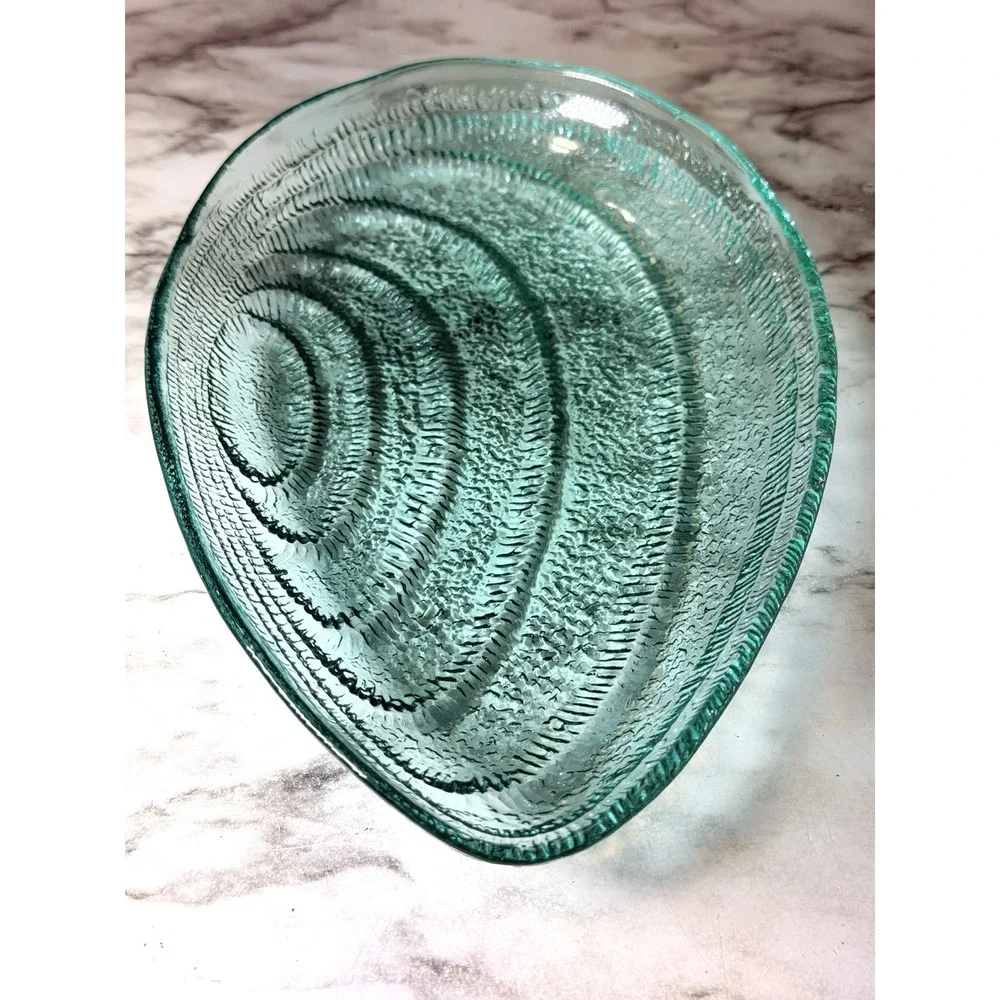 Vtg Aquamarine Herring Shell Platter by Eryka 9 x 6 x 1 (3029)